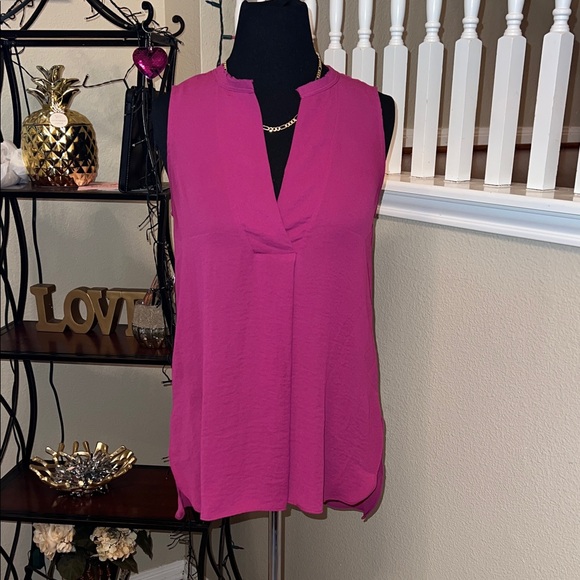 a.n.a Vibrant Pink Sleeveless Blouse - Picture 1 of 8